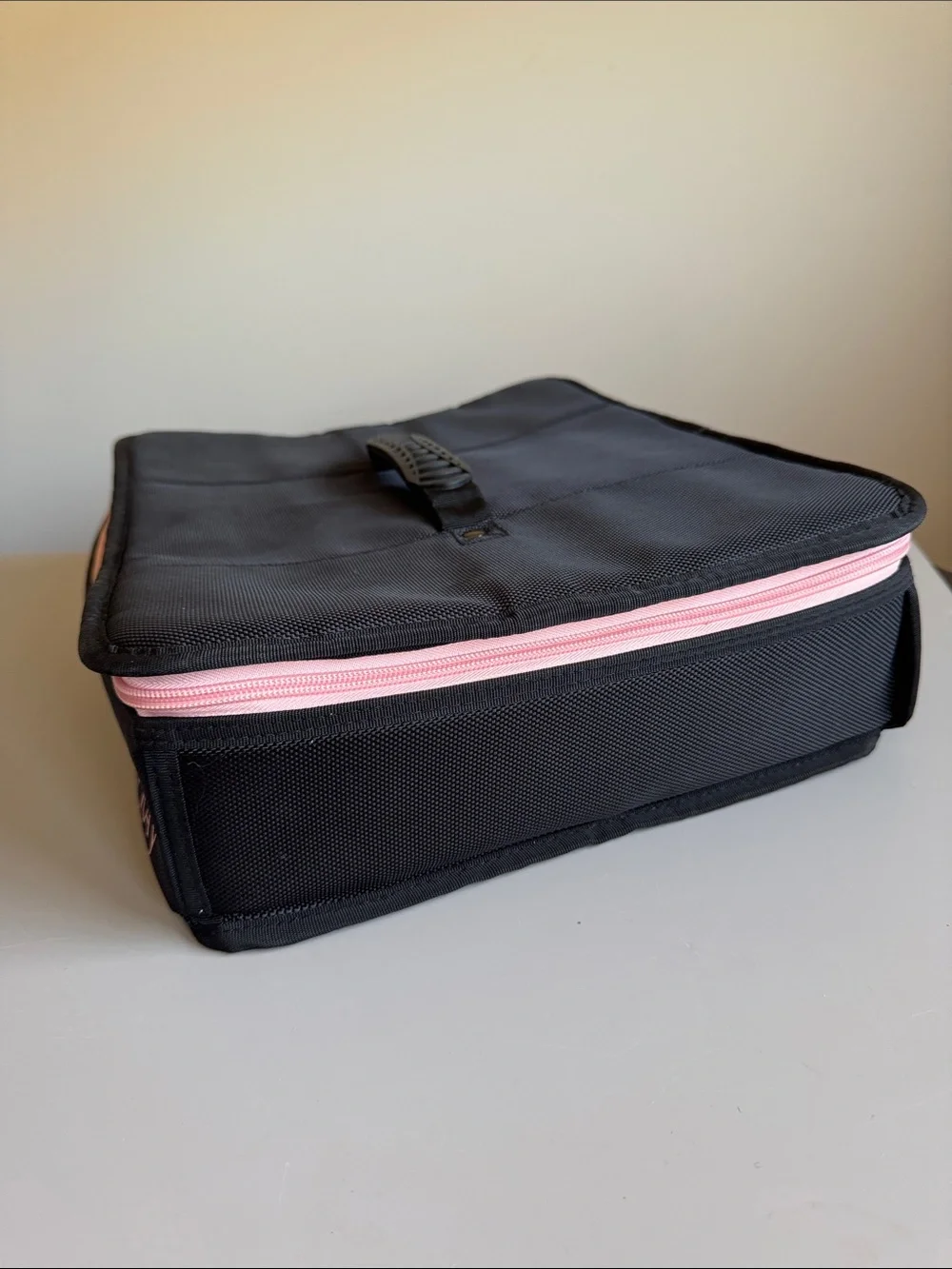 RARE Mary Kay Black & Pink Insulated Full Zip Carry Case *Empty*